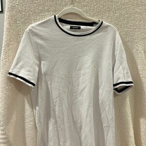 Men’s Alfani medium tee